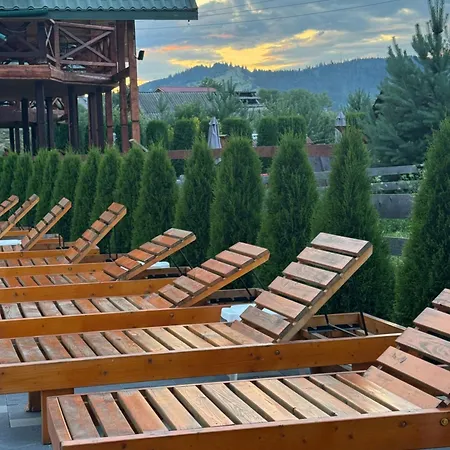 ゲストハウス близнюки ボロフタ